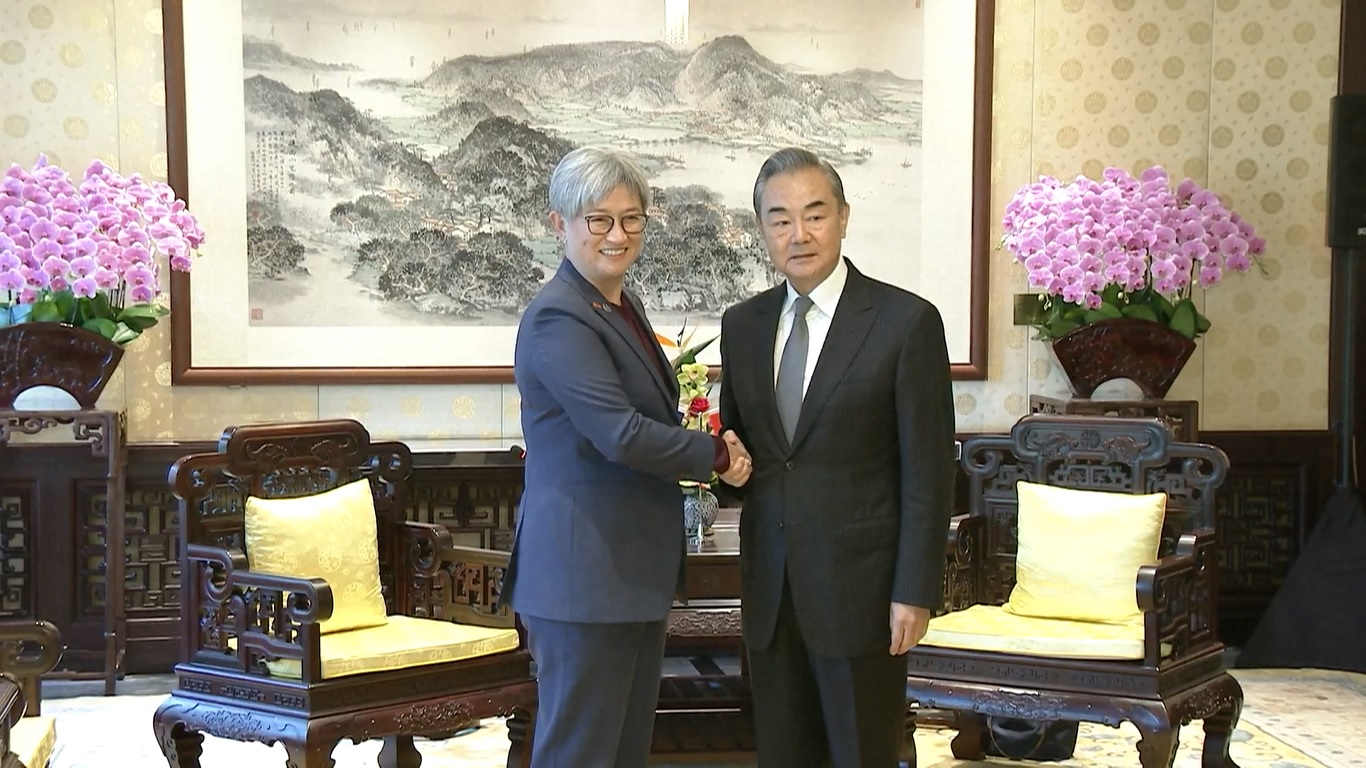 Wang mengatakan bahwa kedua belah pihak telah meningkatkan saling pengertian dan mengambil langkah maju untuk meningkatkan hubungan kami setiap kali kami bertemu sejak saat itu