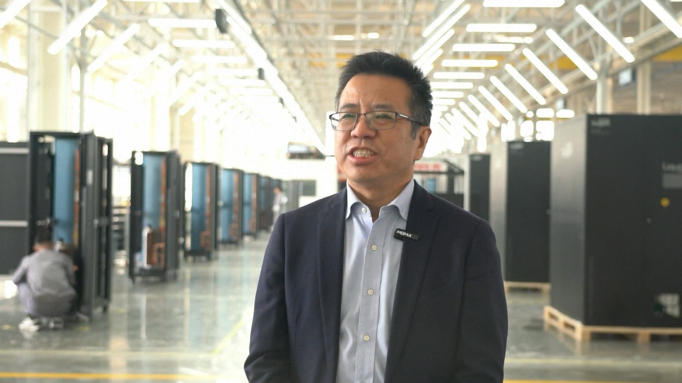 Pendinginan cair jauh lebih efektif daripada pendinginan udara untuk komputasi berkecepatan tinggi dan aktivitas lainnya