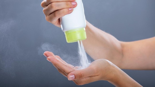 Perusahaan Johnson &amp; Johnson bersedia membayar biaya kompensasi untuk para korban yang menderita kanker ovarium akibat penggunaan bedak bayi talek atau talk