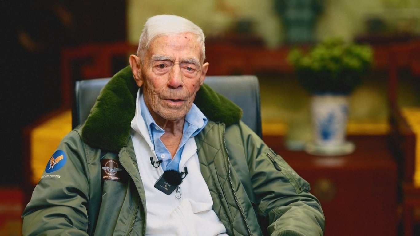 Mereka juga mengunjungi Provinsi Yunnan dan Kotamadya Chongqing di bagian tenggara Tiongkok pada awal November 2023 untuk mengunjungi museum dan menghadiri acara yang berkaitan dengan segmen sejarah ini