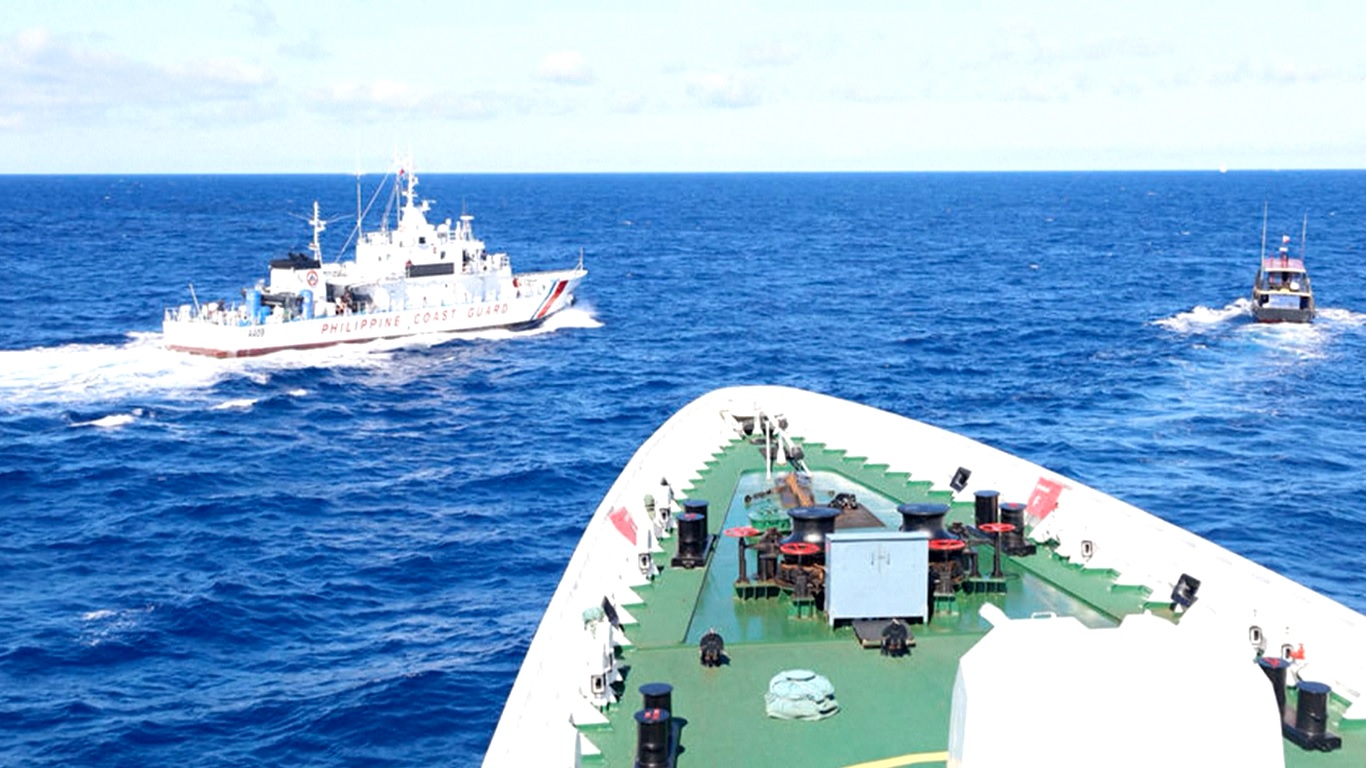 Filipina mengirim empat kapal yang terdiri dari dua kapal suplai dan dua kapal penjaga pantai ke perairan Ren'ai Jiao tanpa izin pada hari Sabtu (5/8) lalu
