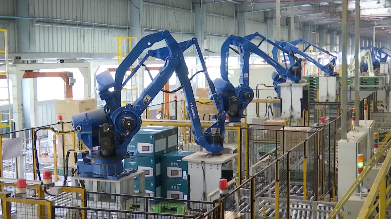 Pendapatan operasional perusahaan-perusahaan industri tersebut tercatat mencapai 19