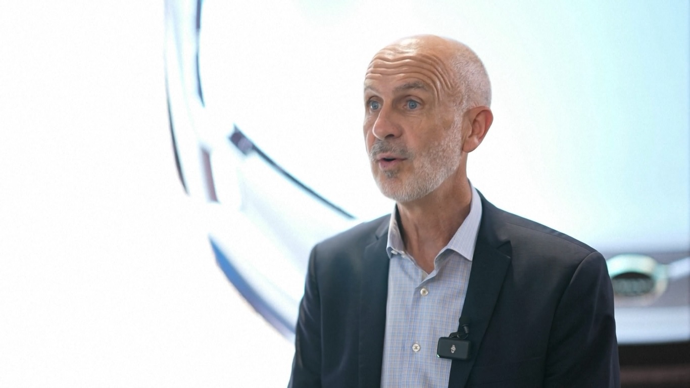 Rowan mengatakan bahwa raksasa otomotif ini telah meningkatkan investasi di Tiongkok