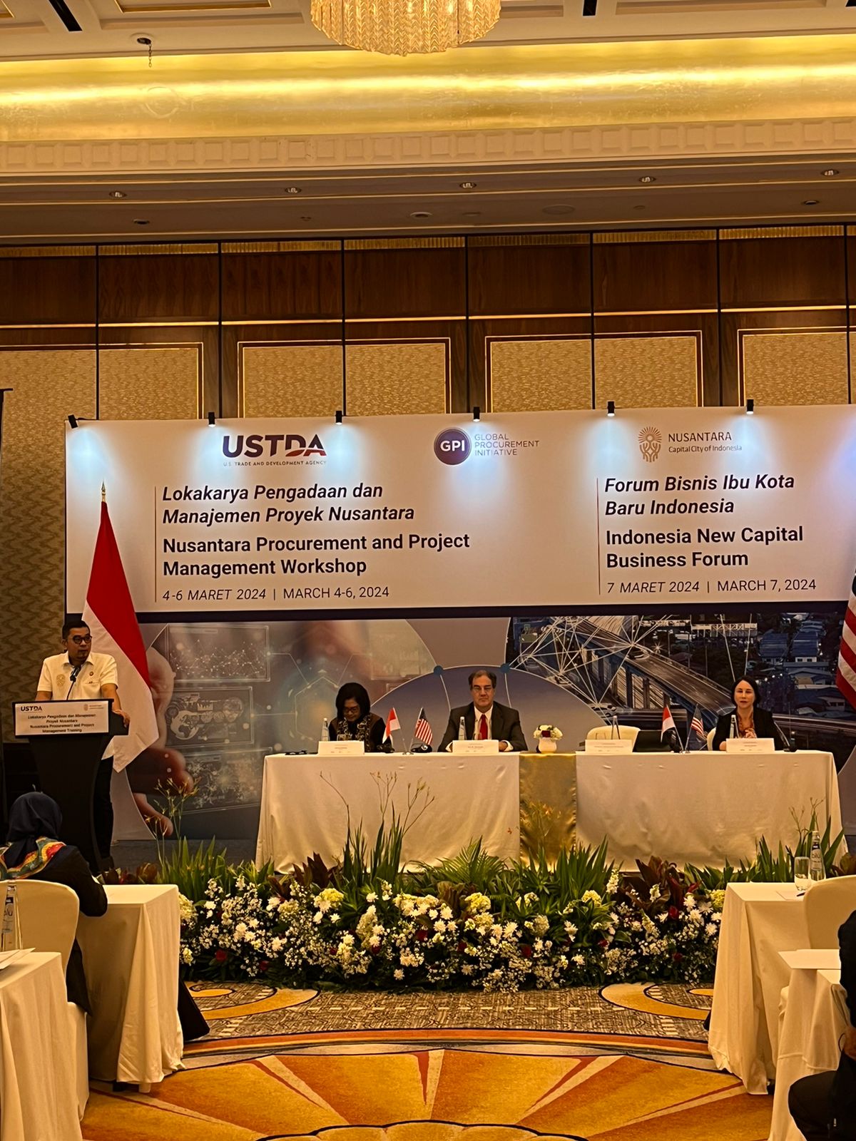 Lokakarya ini membahas best value procurement