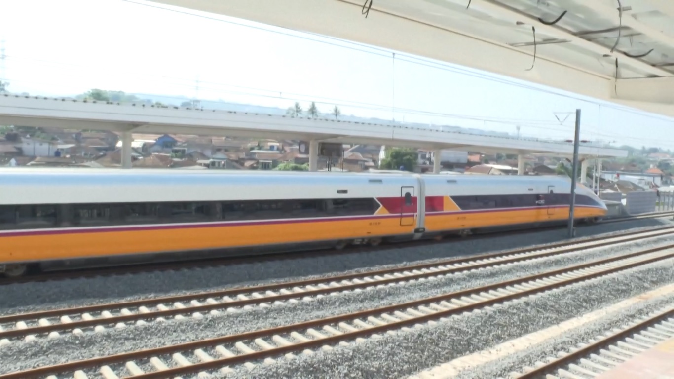 Kecepatan test drive telah ditingkatkan menjadi 385 km per jam