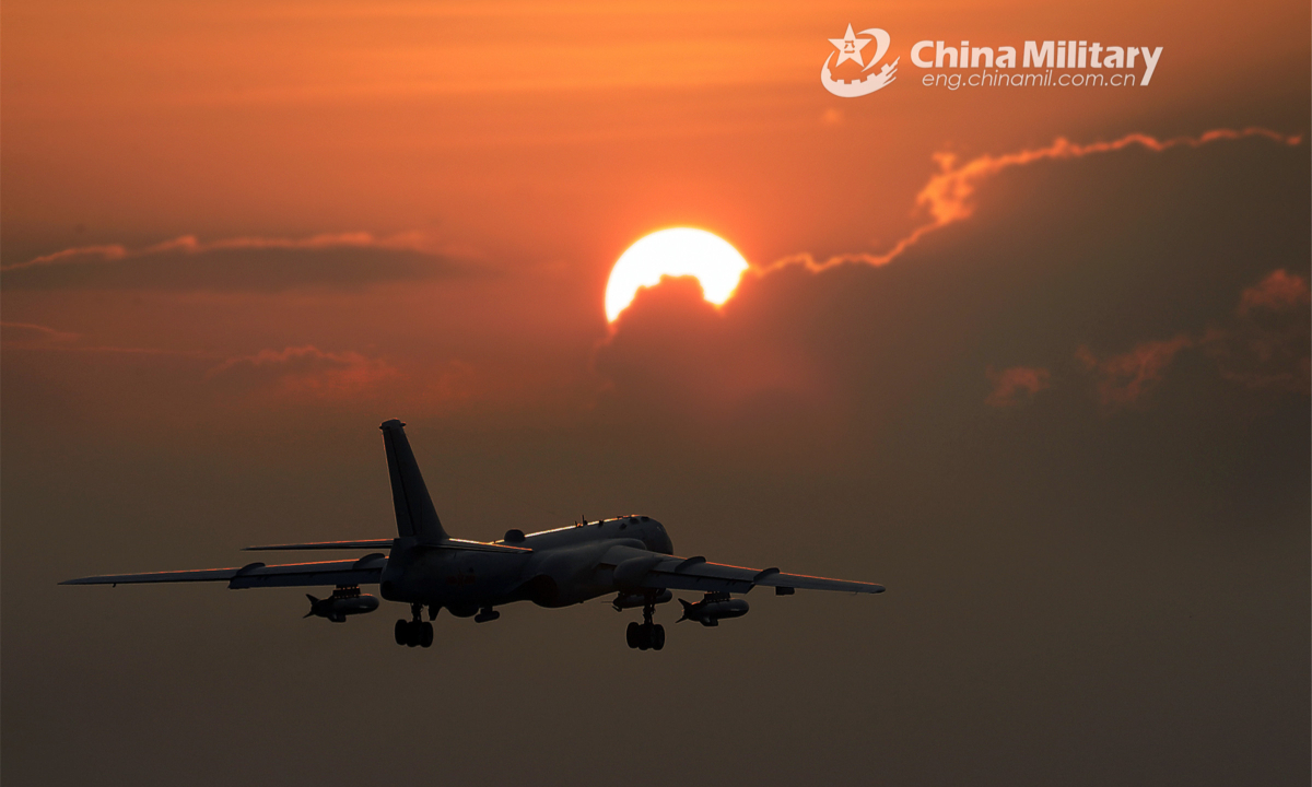 Otoritas pertahanan di pulau Taiwan pada hari Selasa melaporkan aktivitas 18 pesawat bomber H-6 dari Tentara Pembebasan Rakyat (PLA)