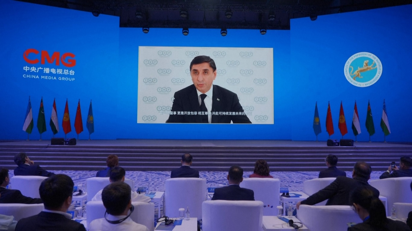 Acara itu diadakan dalam rangka kunjungan Presiden Tiongkok