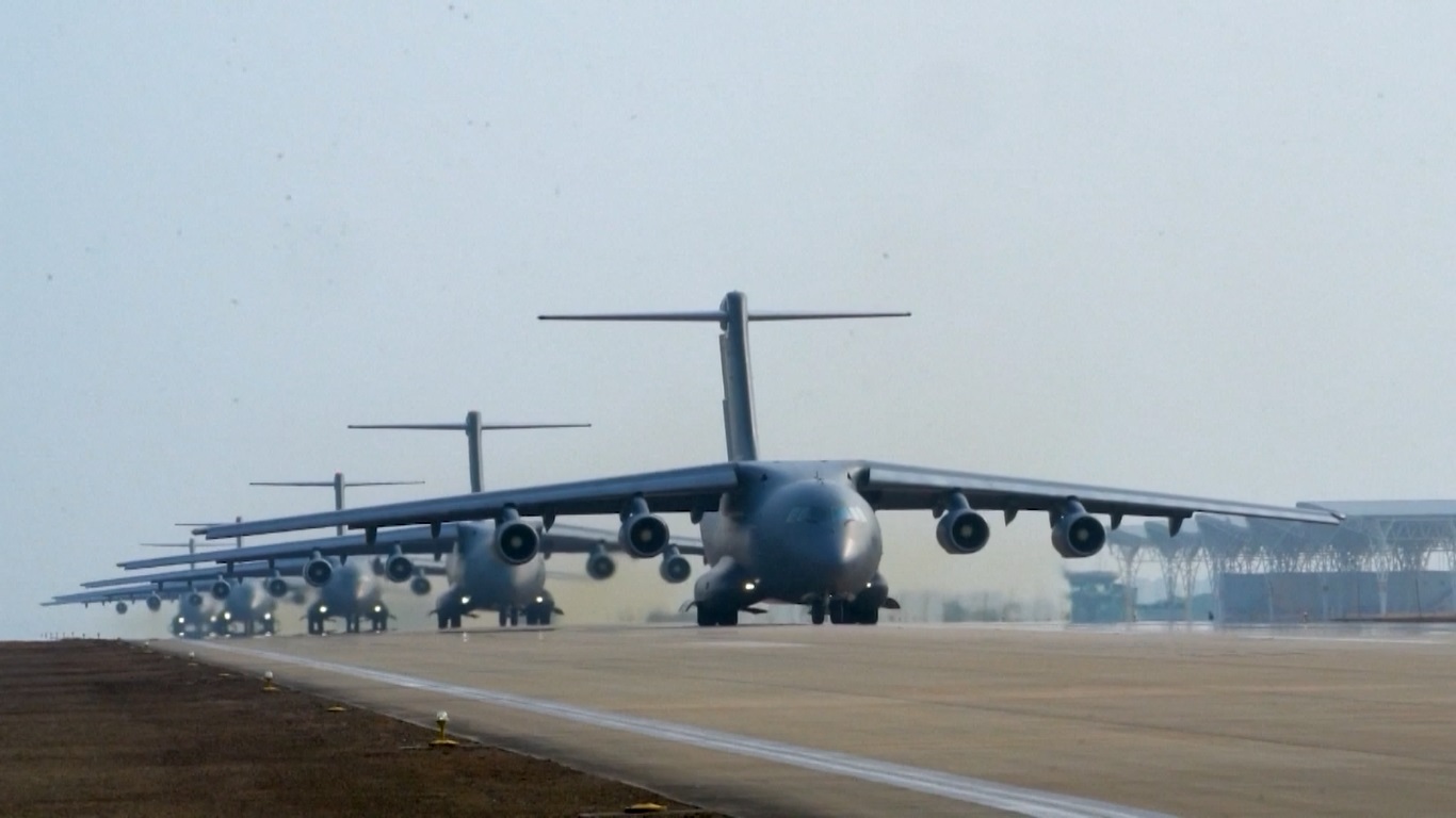Pesawat Angkut Berat Y-20 Tiongkok Telah Aktif Bertugas di Militer Selama 10 Tahun dengan Kekuatan Tempur yang Mumpuni