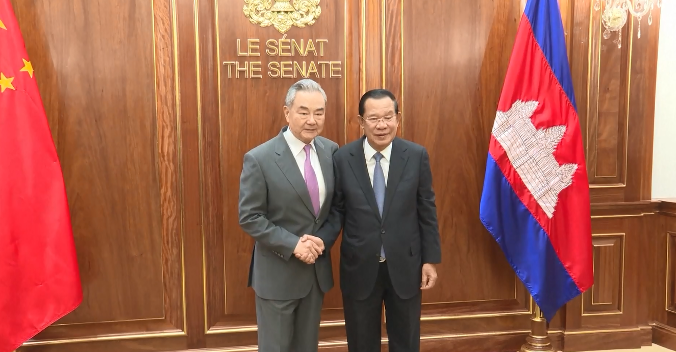 Pelaksana Tugas Kepala Negara Kamboja Bertemu dengan Menteri Luar Negeri Tiongkok