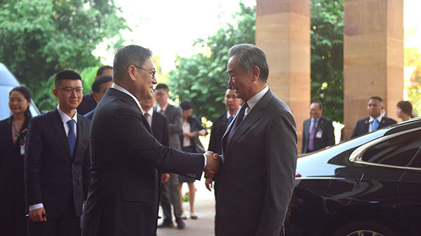 Tiongkok bersedia memperdalam kerja sama komprehensif dengan Kamboja dan bekerja sama untuk mendorong pembangunan yang lebih besar dalam membangun komunitas Tiongkok-Kamboja dengan masa depan bersama