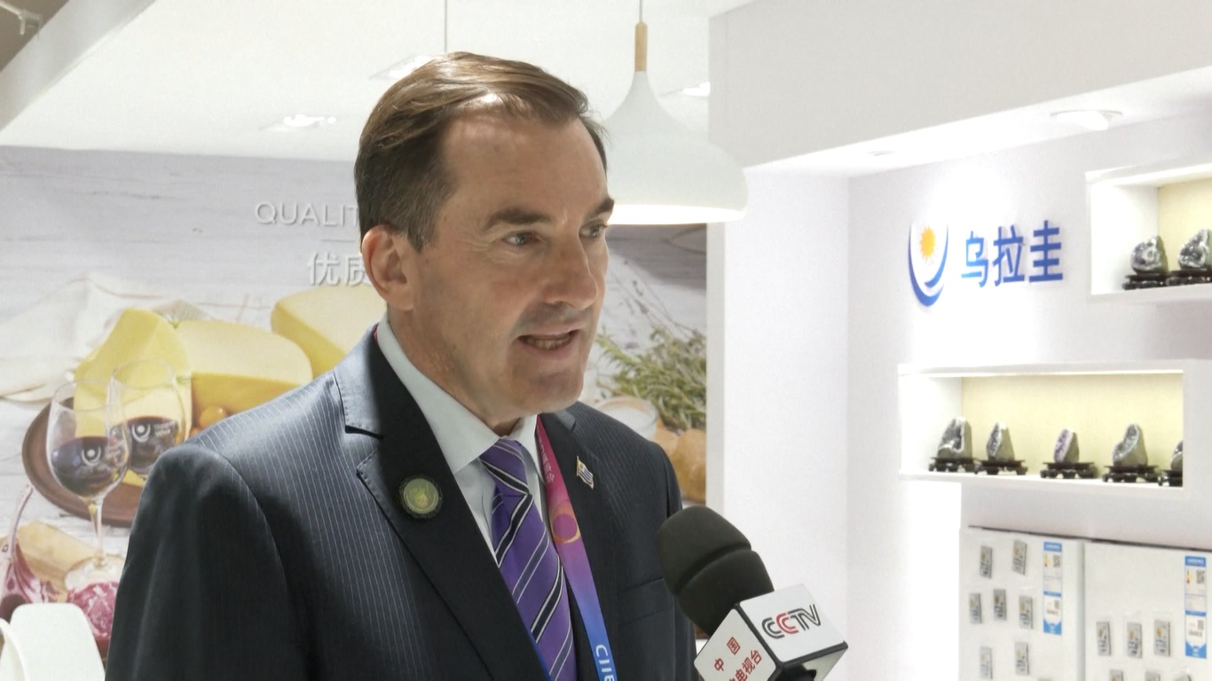 Uruguay adalah negara pertama di Amerika Latin dan Karibia yang menyatakan kesediaannya untuk bergabung dengan Prakarsa Sabuk dan Jalan yang diusulkan oleh Tiongkok