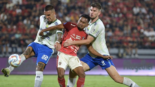 Rencana penggunaan video assistant referee (VAR) di Liga 1 2023/2024 memasuki fase krusial sebelum digunakan pada 4 Mei 2024