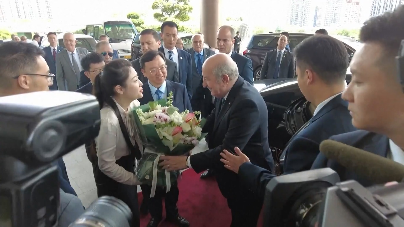 Tebboune mengatakan Aljazair akan belajar dari pengalaman Tiongkok dan memperdalam kerja sama di berbagai bidang