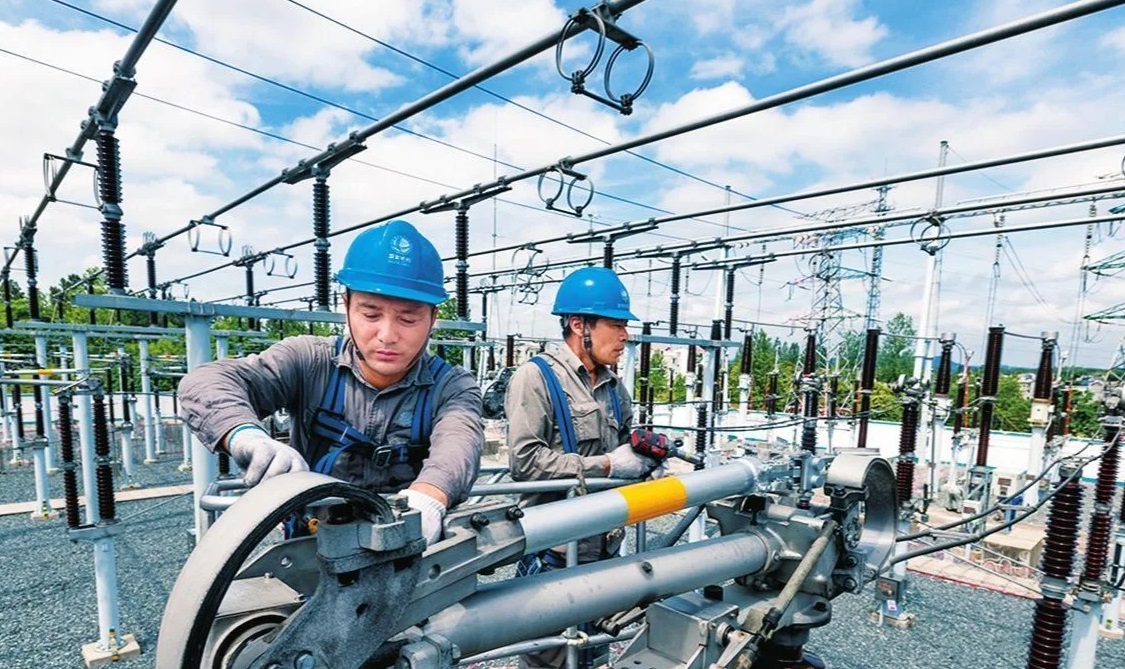 Tiongkok Mempercepat Penerapan AI di Sektor Energi