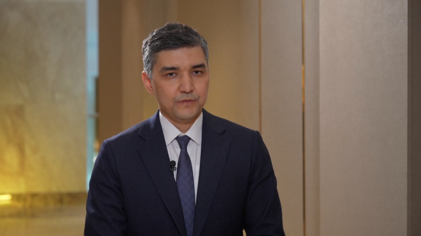 Tiongkok dan Kazakhstan menandatangani serangkaian perjanjian utama di sela-sela KTT Tiongkok-Asia Tengah kedua yang sedang berlangsung di Astana untuk memajukan kerja sama di banyak sektor