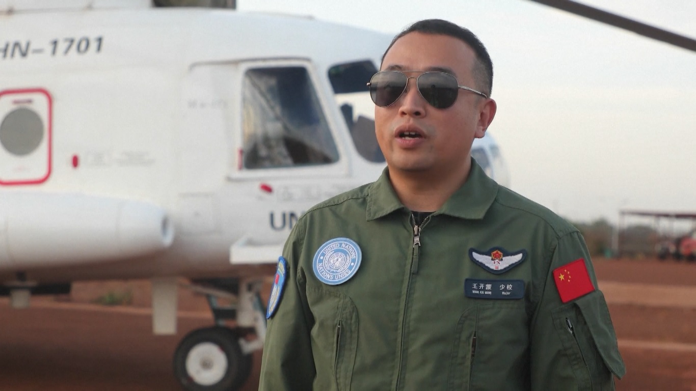 Pada pukul 10:00 waktu setempat