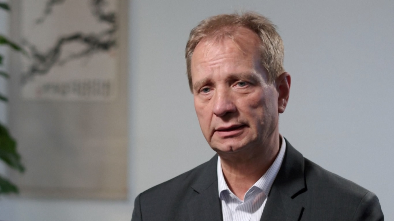 Itu diutarakan oleh Alfred Schipke