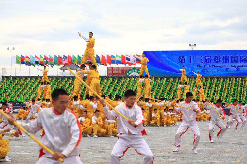 Upacara pembukaan Festival Wushu Shaolin Internasional Zhengzhou ke-13 diadakan di Dengfeng