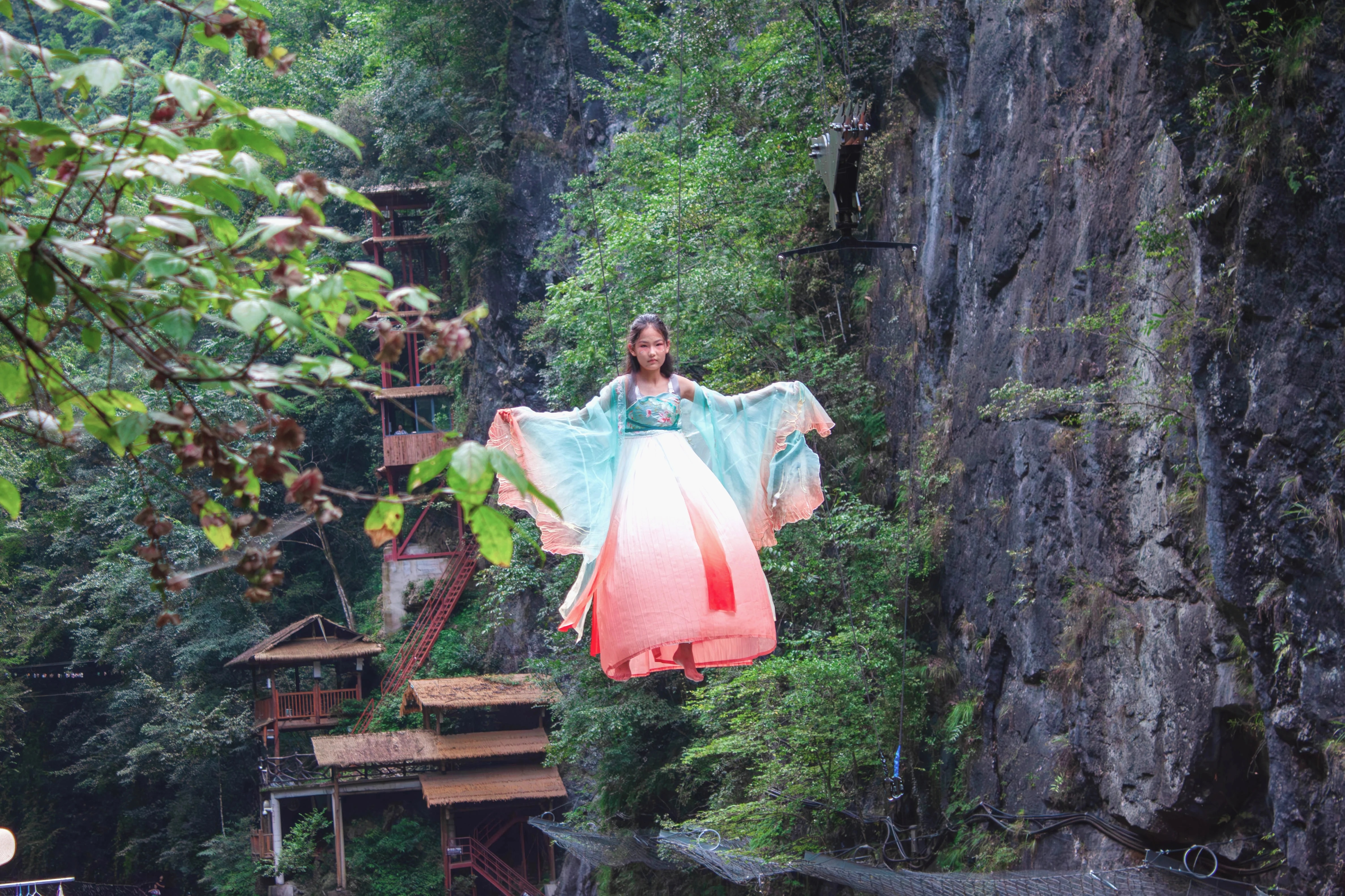 Melihat Grand Canyon Tongren,  Ekologi Bertemu Pariwisata