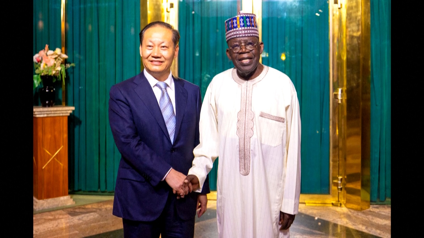 Tinubu bertemu dengan Peng pada hari Rabu (31/5) di Aso Rock Presidential Villa