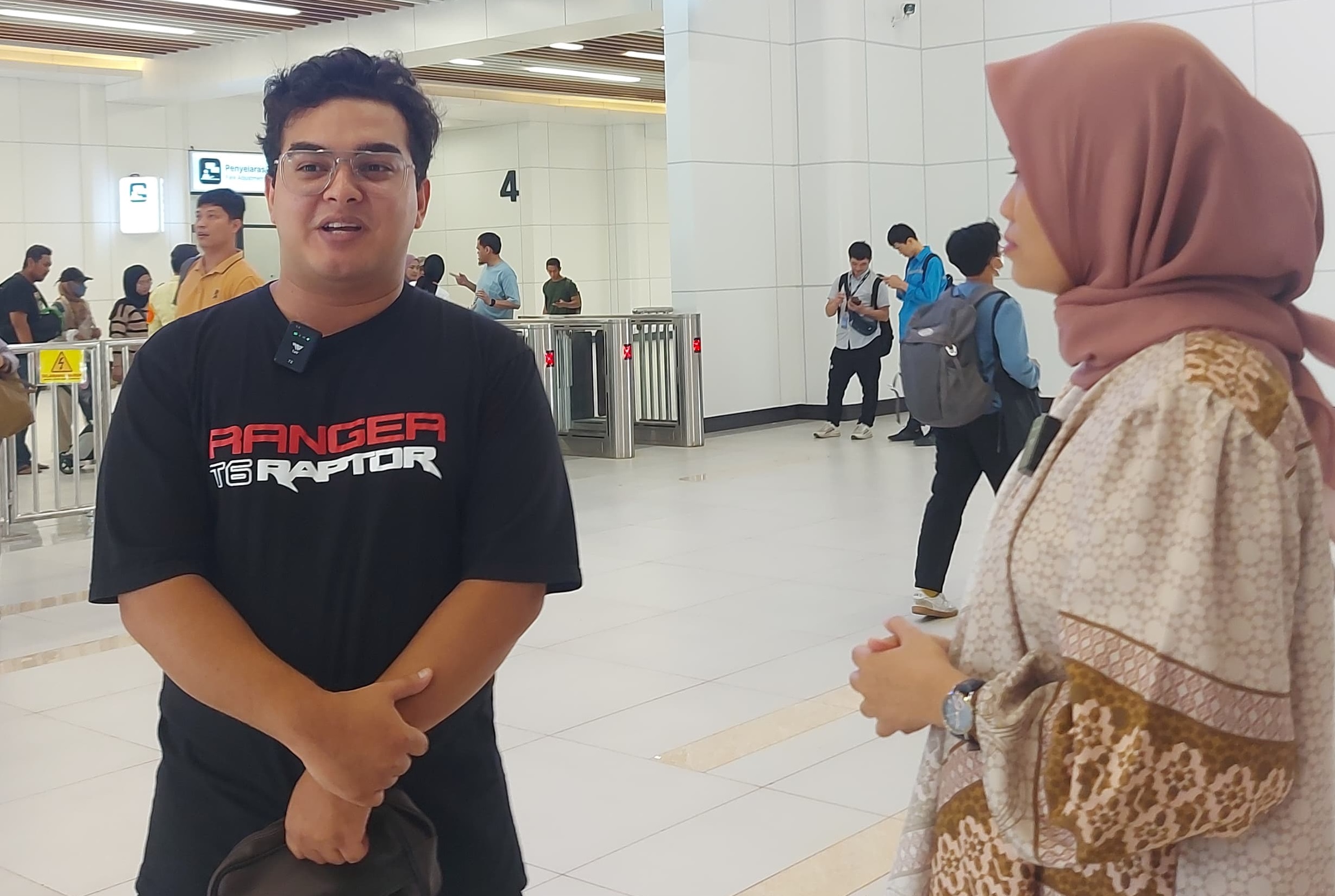 Semua teknologi yang ada di Kereta Cepat Jakarta-Bandung (KCJB) atau Whoosh merupakan versi terbaru yang diterapkan di Tiongkok