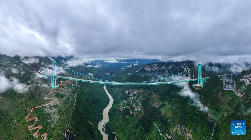 Jembatan Ngarai Huajiang Di Tiongkok Resmi Ditetapkan Sebagai Jembatan Tertinggi Di Dunia
