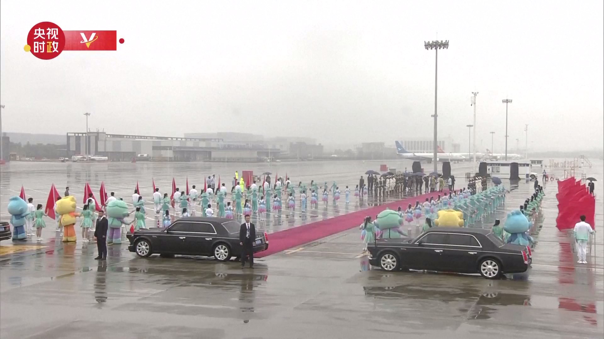 Perdana Menteri Nepal Pushpa Kamal Dahal Prachanda pada hari Sabtu tiba di Hangzhou ibu kota Provinsi Zhejiang Tiongkok timur