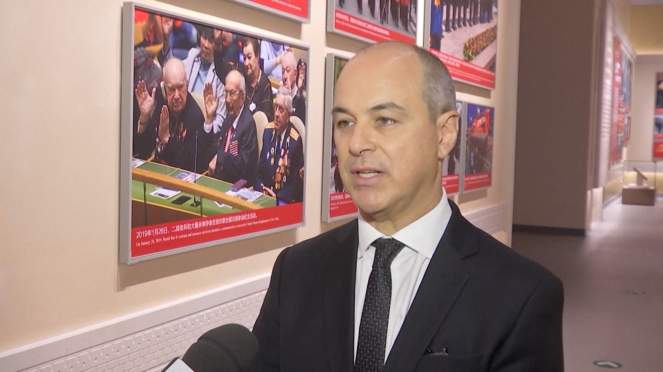 Para Diplomat Kunjungi Pameran yang Peringati 80 Tahun Kemenangan Melawan Agresi Jepang di Beijing