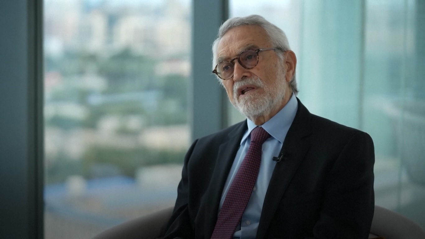 Salvador Enrique Moncada seorang ahli farmakologi dan peneliti medis terkenal di Honduras telah dipilih untuk peran tersebut