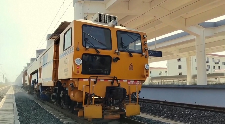 Upaya pemeliharaan itu bertujuan untuk mengamankan pengoperasian Kereta Api Tiongkok-Laos yang aman dan lancar serta mempersiapkannya untuk meningkatnya permintaan angkutan penumpang dan barang