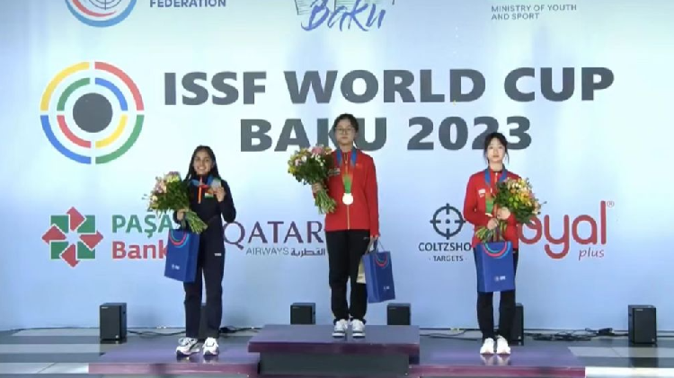 Han Jiayu dan Huang Yuting dari Tiongkok memenangkan emas dan perunggu senapan angin 10m putri