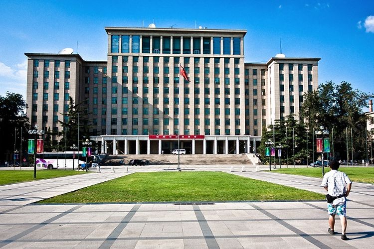 Jumlah universitas dari Tiongkok daratan yang masuk dalam 100 besar dunia meningkat dari enam tahun lalu menjadi tujuh