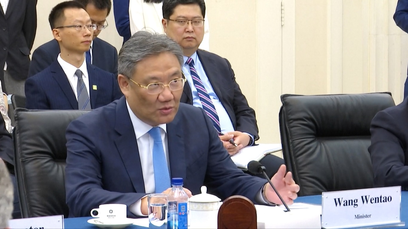 Kelompok yang terdiri dari para pejabat pemerintah setingkat wakil menteri dan biro dari Tiongkok dan AS