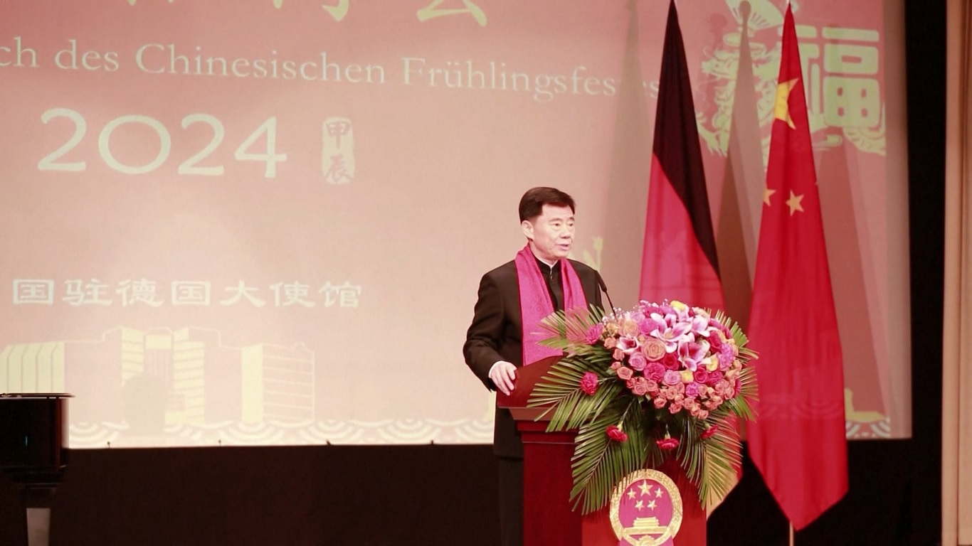 Sebagai festival terpenting dan kesempatan untuk reuni keluarga bagi masyarakat Tionghoa di seluruh dunia