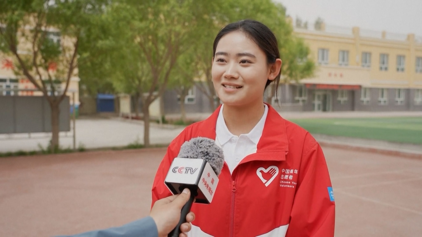 Ia mendesak para pemuda untuk tetap teguh pada cita-cita dan keyakinan mereka