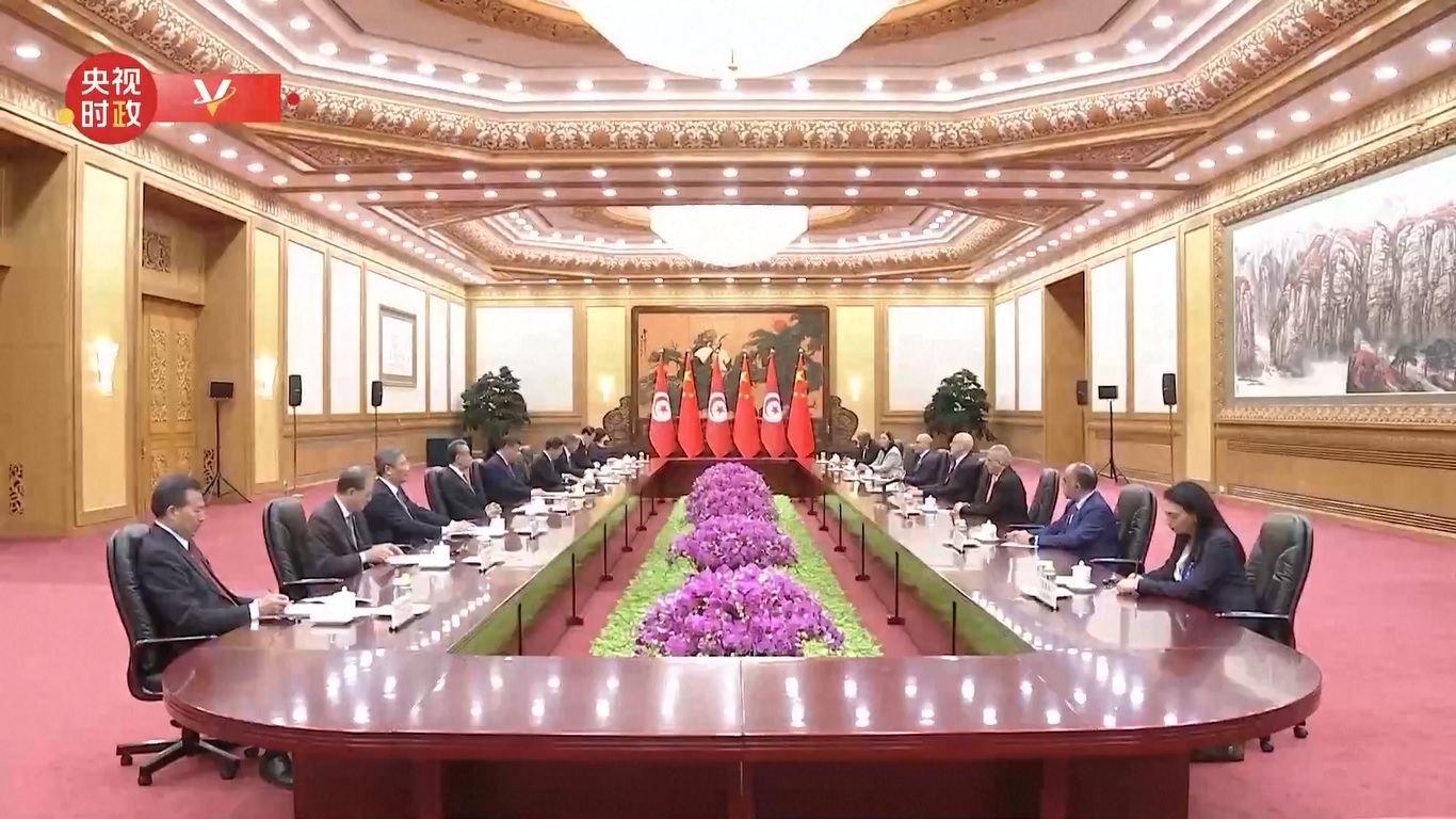 Xi menyambut Presiden Saied untuk mengunjungi Tiongkok dan menghadiri upacara pembukaan konferensi tingkat menteri ke-10 dari Forum Kerjasama Negara-Negara Arab yang diadakan pada hari Kamis (30/5)