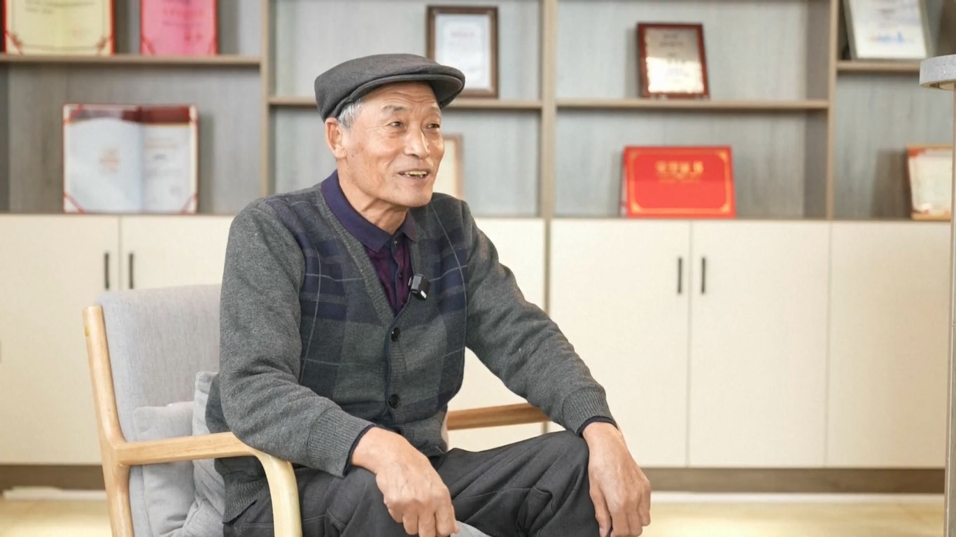 Ketika generasi berambut perak menemukan perspektif baru dan menjelajahi dunia modern