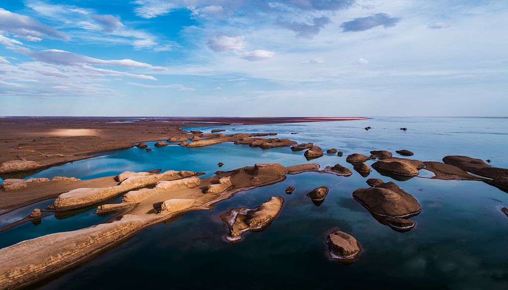 Wusute Water Yardang, Pemandangan Ajaib di Qinghai, Tiongkok