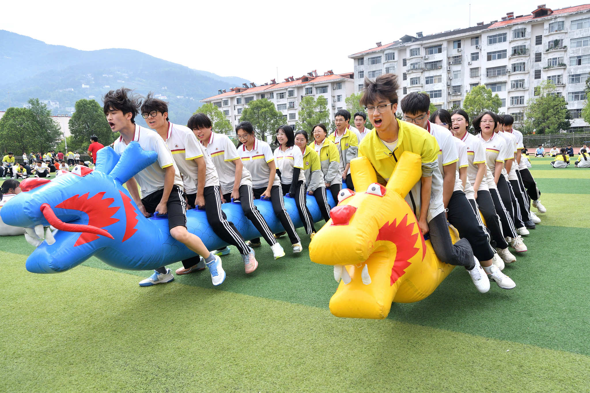 Menurut Kementerian Pendidikan Tiongkok total 1335 juta siswa telah mendaftar untuk mengikuti gaokao tahun ini
