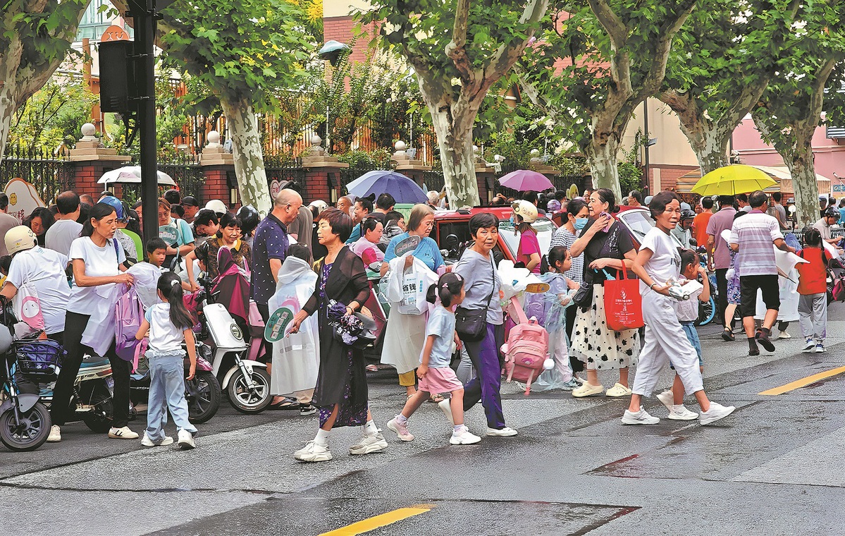 'Para Lansia Pengembara' Menemukan Rumah Yang Jauh dari Rumahnya