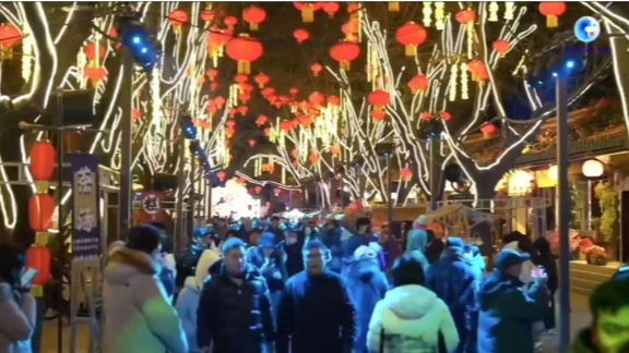 Festival Musim Semi tahun ini telah memperlihatkan adanya  lonjakan wisatawan internasional yang mengunjungi Tiongkok