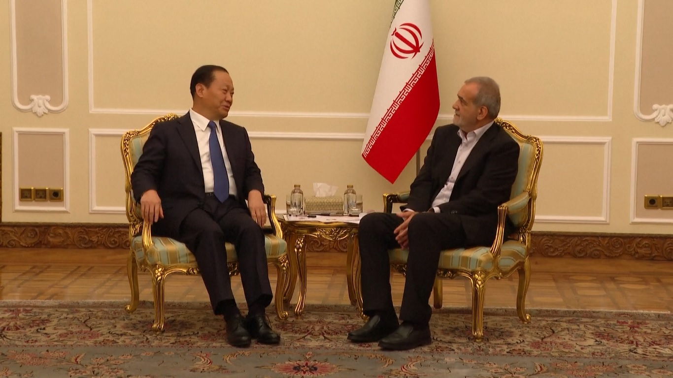 Tiongkok bersedia untuk memperdalam rasa saling percaya politik dengan pemerintahan baru Iran dan mendorong kemajuan baru dalam kemitraan strategis komprehensif Tiongkok-Iran