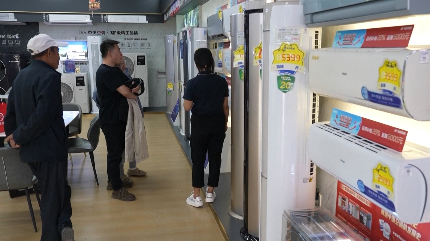 Program tukar tambah di Tiongkok juga menjadi semakin populer dengan lebih dari 3 juta aplikasi untuk subsidi tukar tambah mobil sepanjang tahun ini