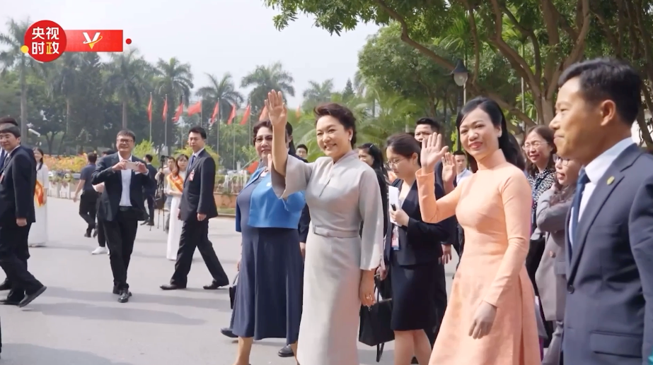 Di pusat kebudayaan kampus