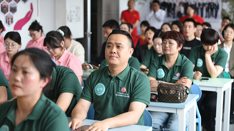 Tiongkok Luncurkan Rencana Untuk Dorong Industri Jasa Domestik