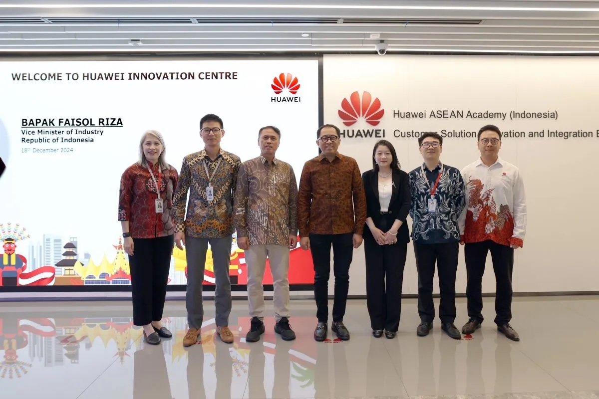 Faisol mengapresiasi langkah Huawei yang telah membawa bisnis dan teknologi canggih masuk ke Indonesia Untuk memastikan pelaksanaan industri di Indonesia berjalan lancar