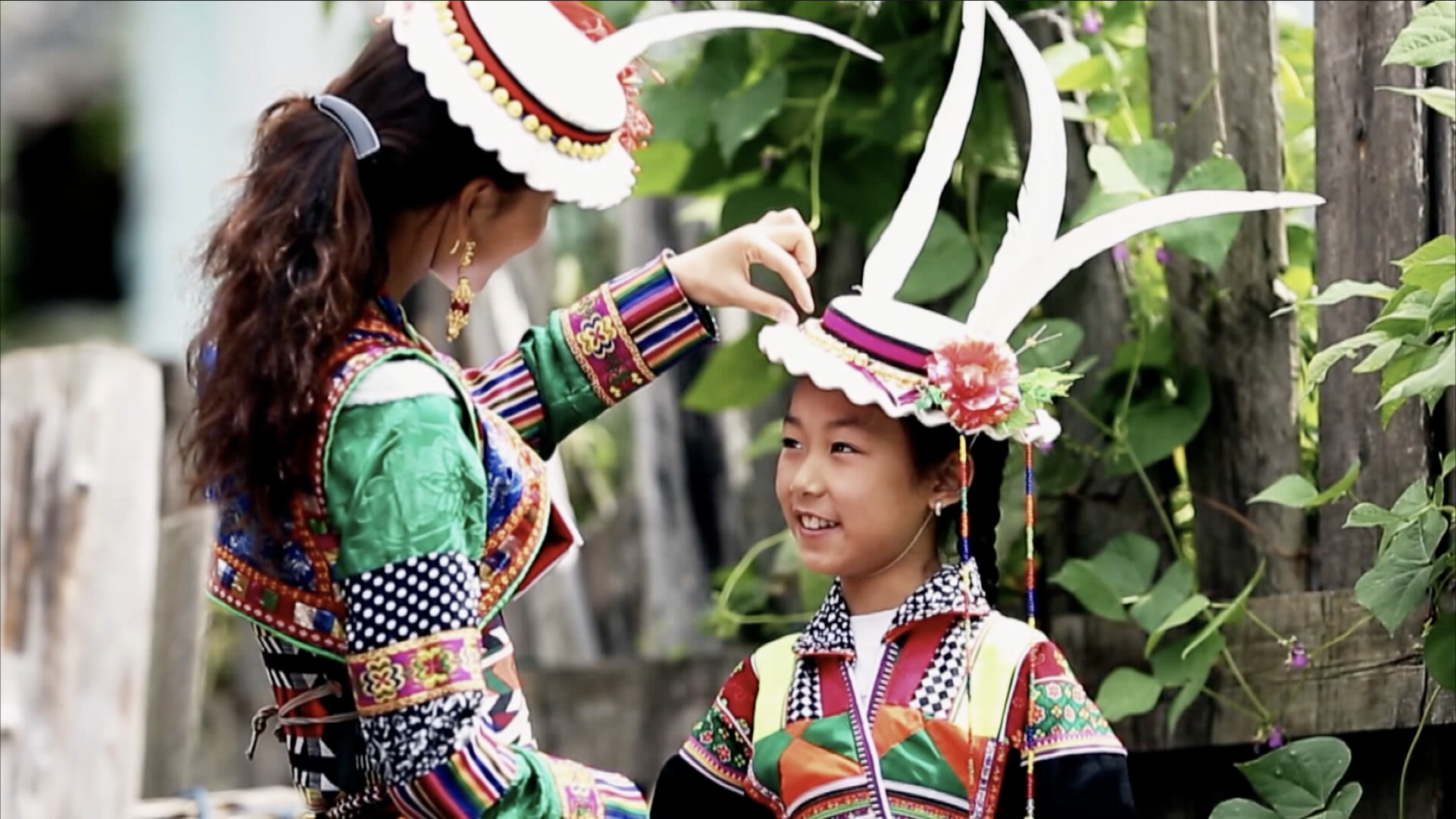Bertempat tinggal di Kabupaten Pingwu di Provinsi Sichuan Tiongkok kelompok etnis Tibet Baima berdiri sebagai salah satu yang tertua di Asia Timur