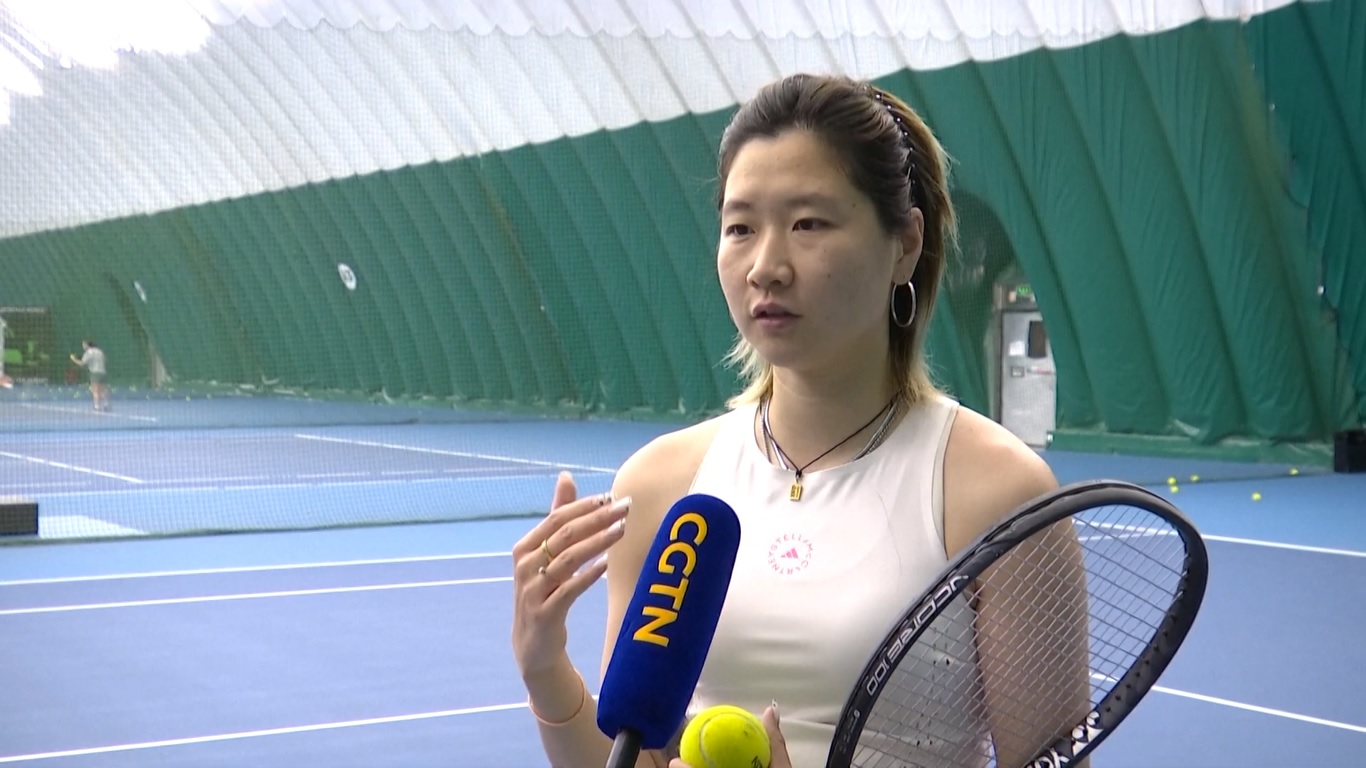 Petenis andalan Tiongkok berusia 21 tahun itu mengalahkan Donna Vekic dari Kroasia dengan skor 6-2