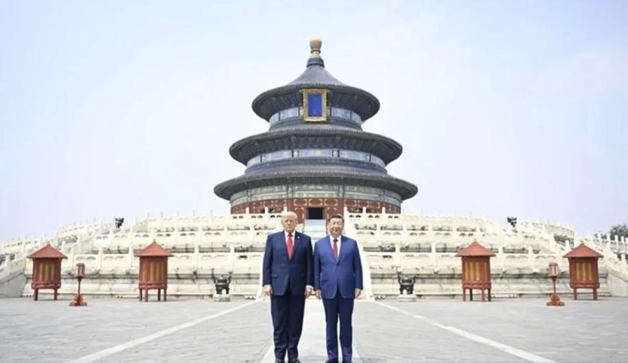 Trump Pertimbangkan Cabut Sanksi Perusahaan Tiongkok Pembeli Minyak Iran Usai Bertemu Xi Jinping