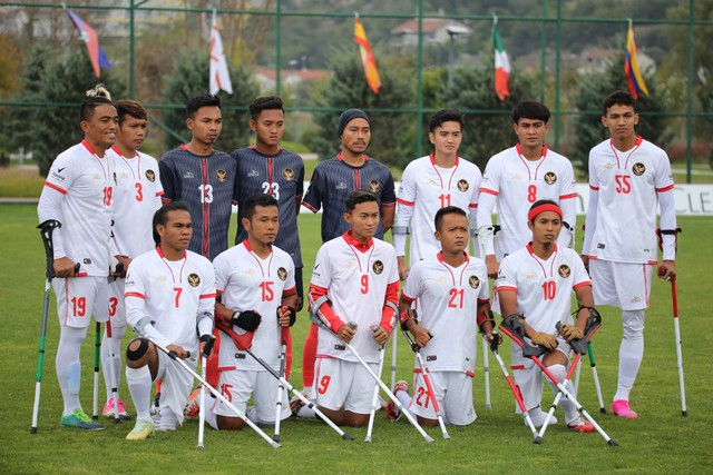 Timnas Sepak Bola Amputasi Indonesia (INAF) mesti berlapang dada  meraih posisi ke-22 pada gelaran Piala Dunia Sepak Bola Amputasi atau Amputee Football World Cup (AFWC) 2022